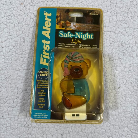 First Alert Safe Night Light Teddy Bear Model NL350 - Picture 1 of 4